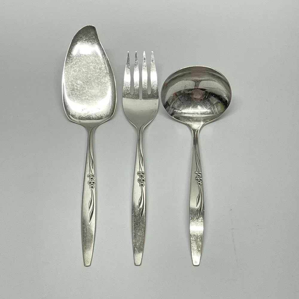 Vintage Oneida Community Silverplate Enchantment Gentle Rose Serving Set Of 3